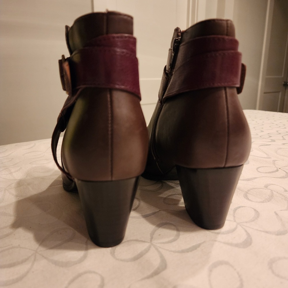 Vionic Trinity Leather Ankle Boots Size 9‎ Brown Strap Buckle Block Heel Comfort - Picture 6 of 11